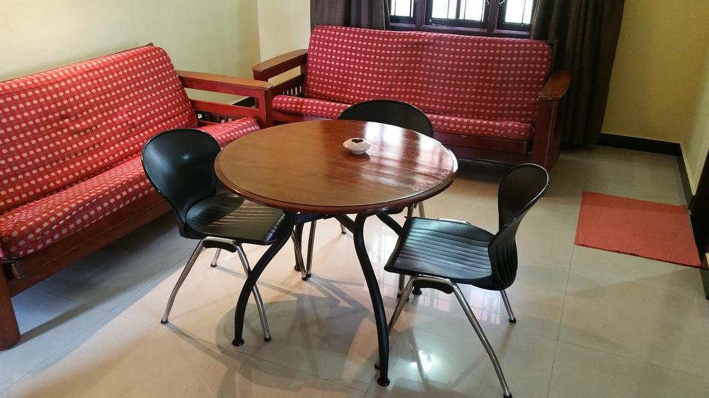 River View Guest House - Kavitha Residency Μπανγκαλόρ Εξωτερικό φωτογραφία